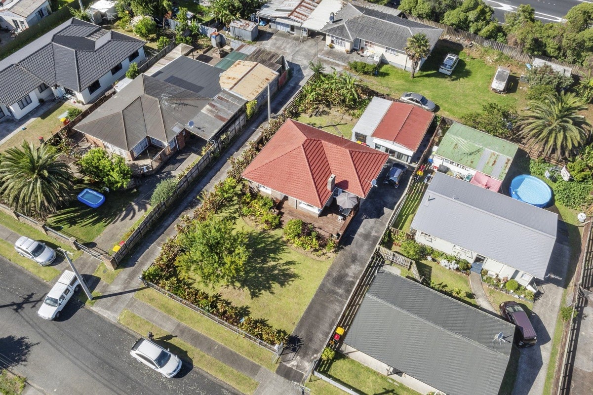 32 Steven Street, Mangere East, Auckland - Carousel 19
