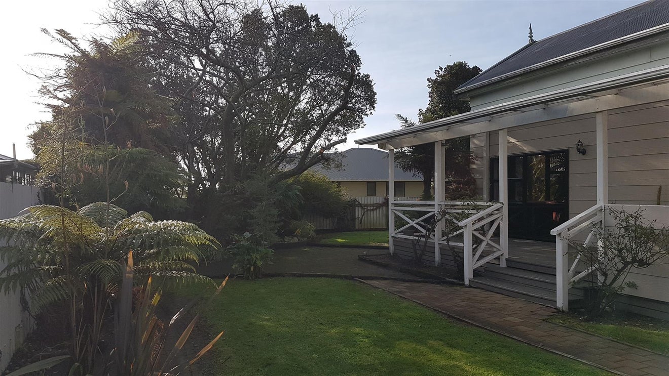 4 Watson Street, Westport, Westport - Carousel 2