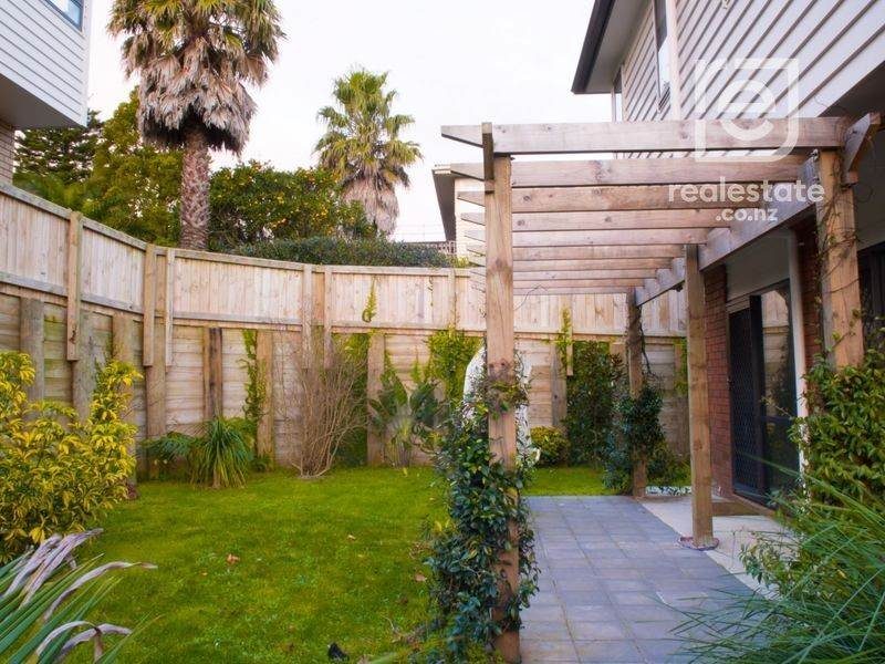 35C Hayr Road, Three Kings, Auckland - Carousel 13
