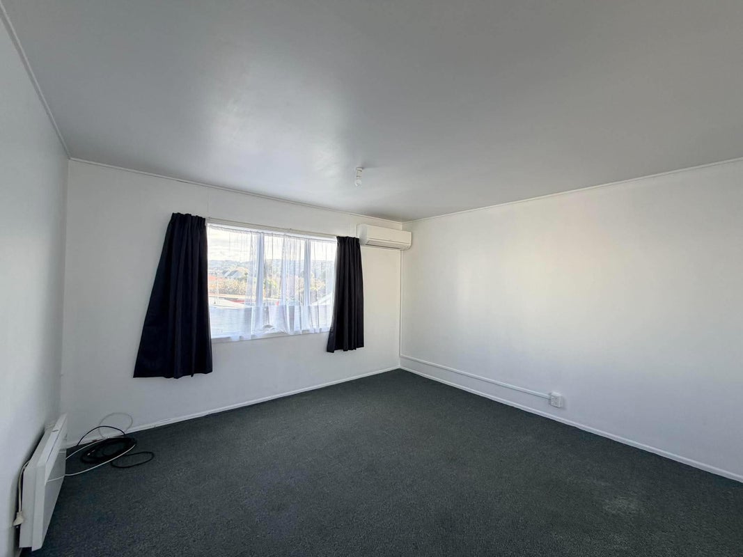 5/93 RANDWICK CRES, Moera, Lower Hutt - Carousel 2
