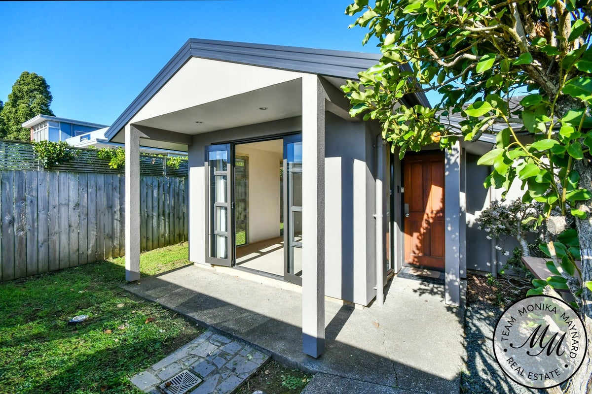 33/8 Landscape Road, Papatoetoe, Auckland - Carousel 1