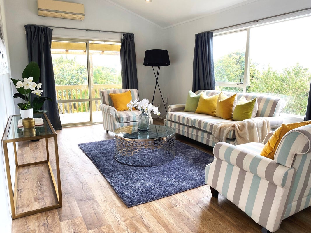 1/139 Rangatira Road, Beach Haven, Auckland - Carousel 1