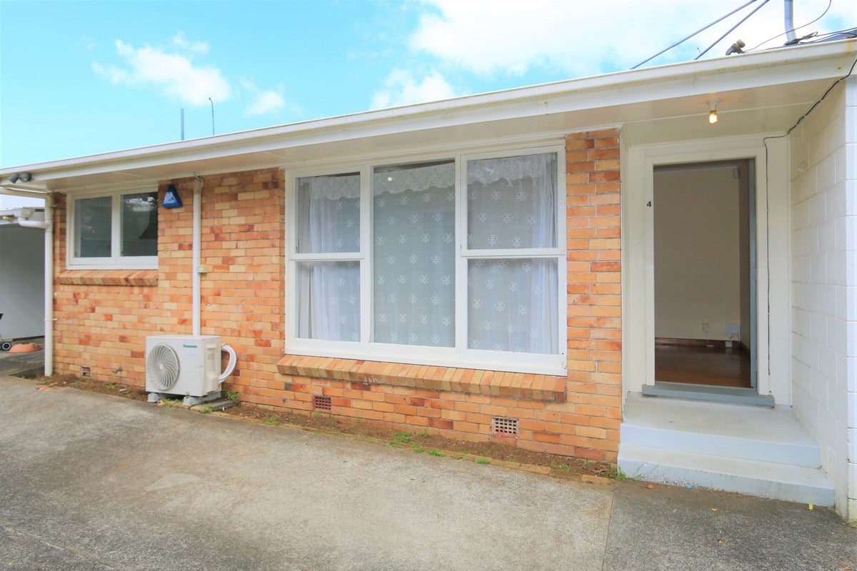 4/0 Frost Road, Mount Roskill, Auckland - Carousel 1
