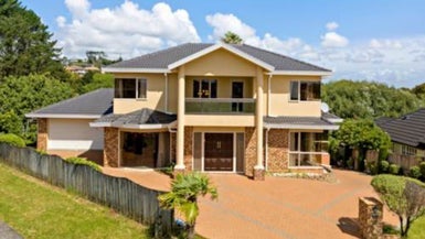 13 Navan Place, Dannemora, Auckland - Carousel 1