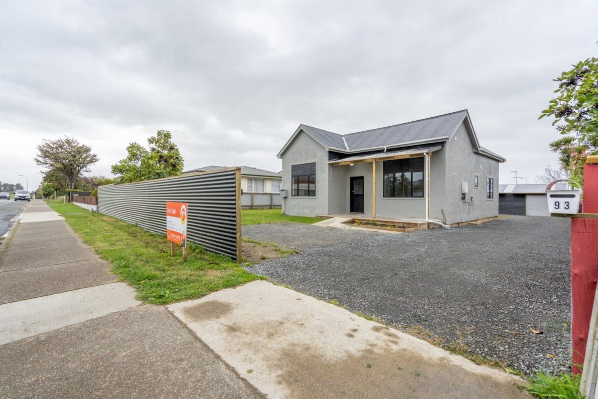 93 John Street, Heidelberg, Invercargill - Carousel 1