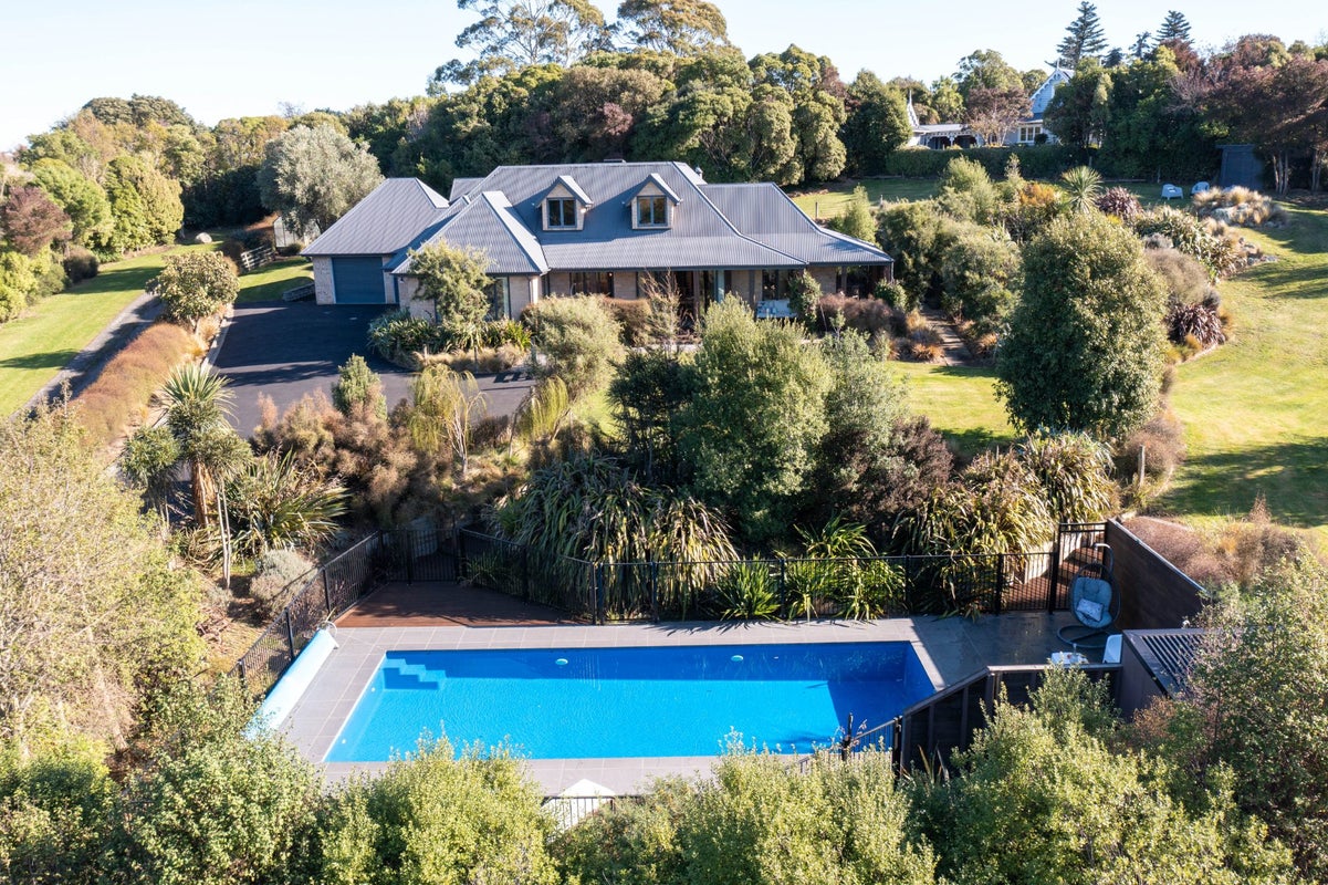 23A Hyndhope Road, Kennedys Bush, Christchurch - Carousel 2