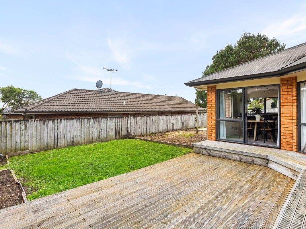 88 Nielsen Gardens, Rototuna, Hamilton - Carousel 2