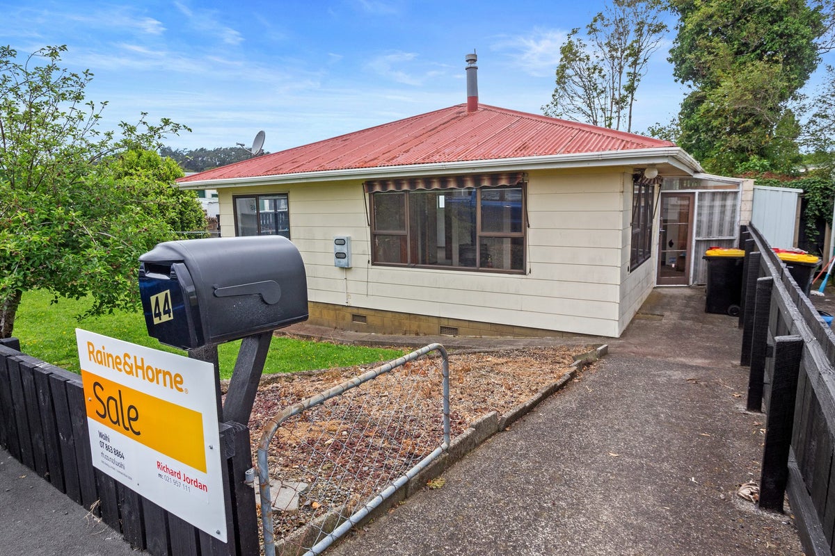 44 Johnston Street, Waihi, Waihi - Carousel 1
