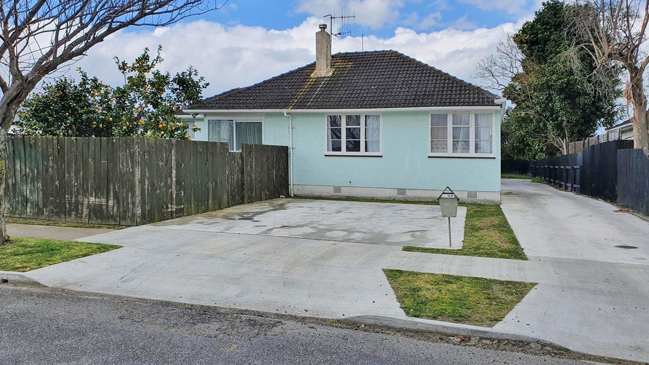16 Savage Crescent, Marewa, Napier - Carousel 1
