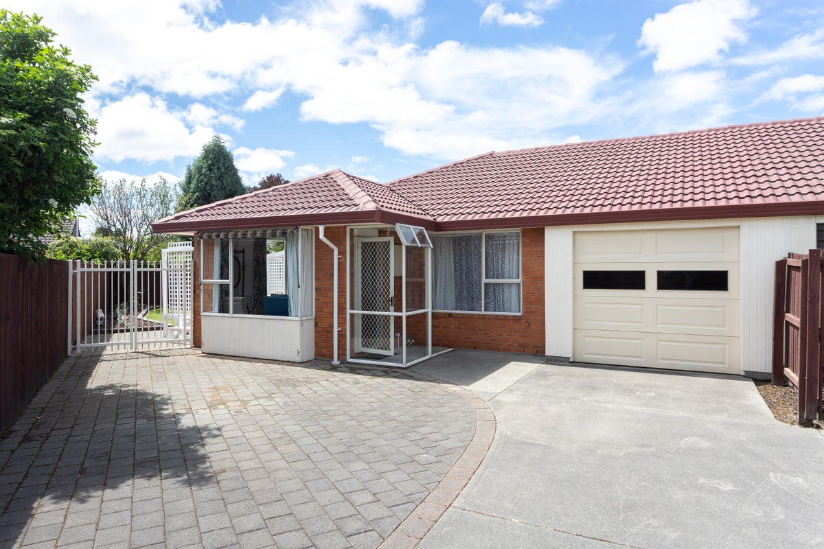 2/96 Buchanans Road, Hei Hei, Christchurch - Carousel 1