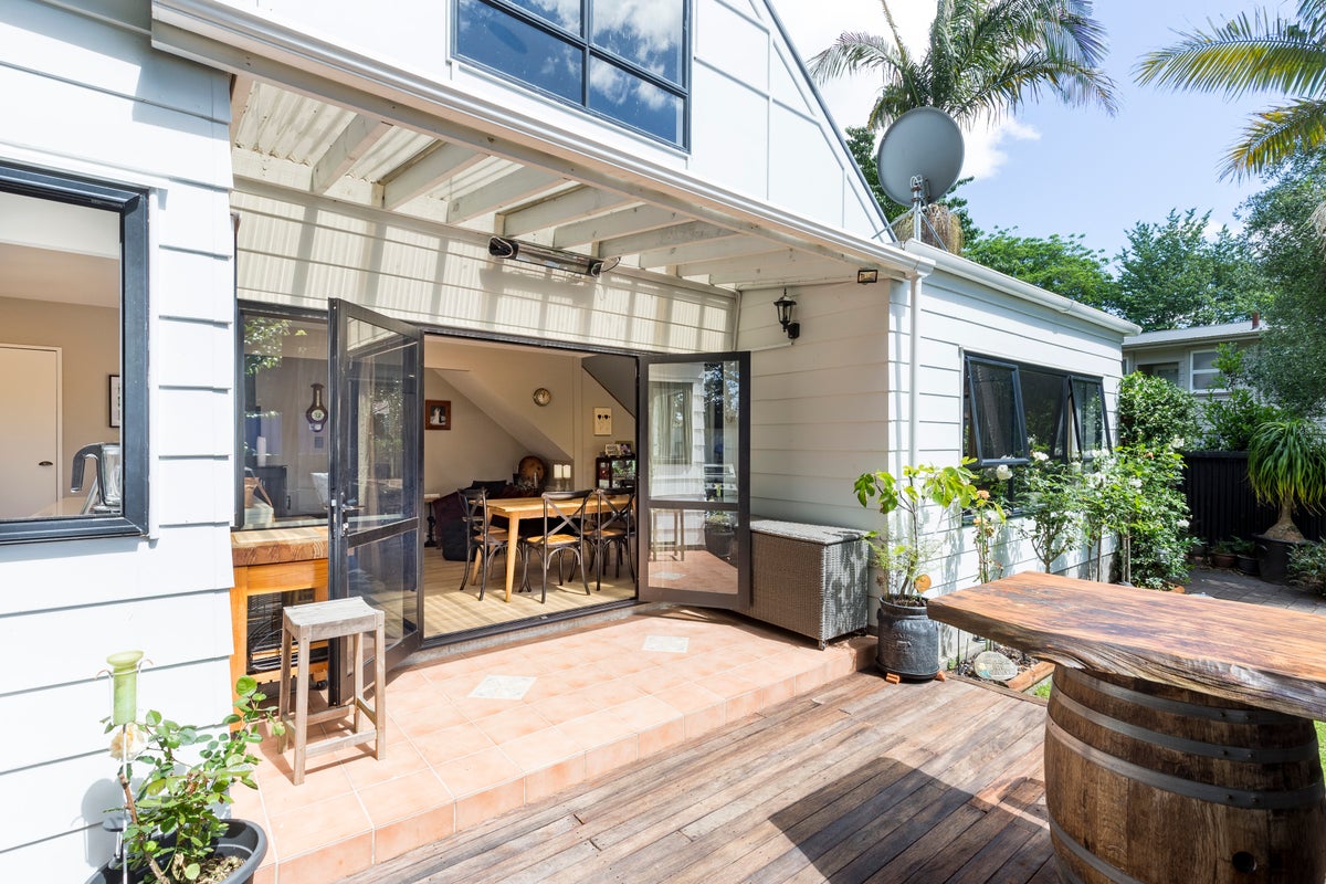 11B Butterworth Avenue, Opaheke, Papakura - Carousel 2