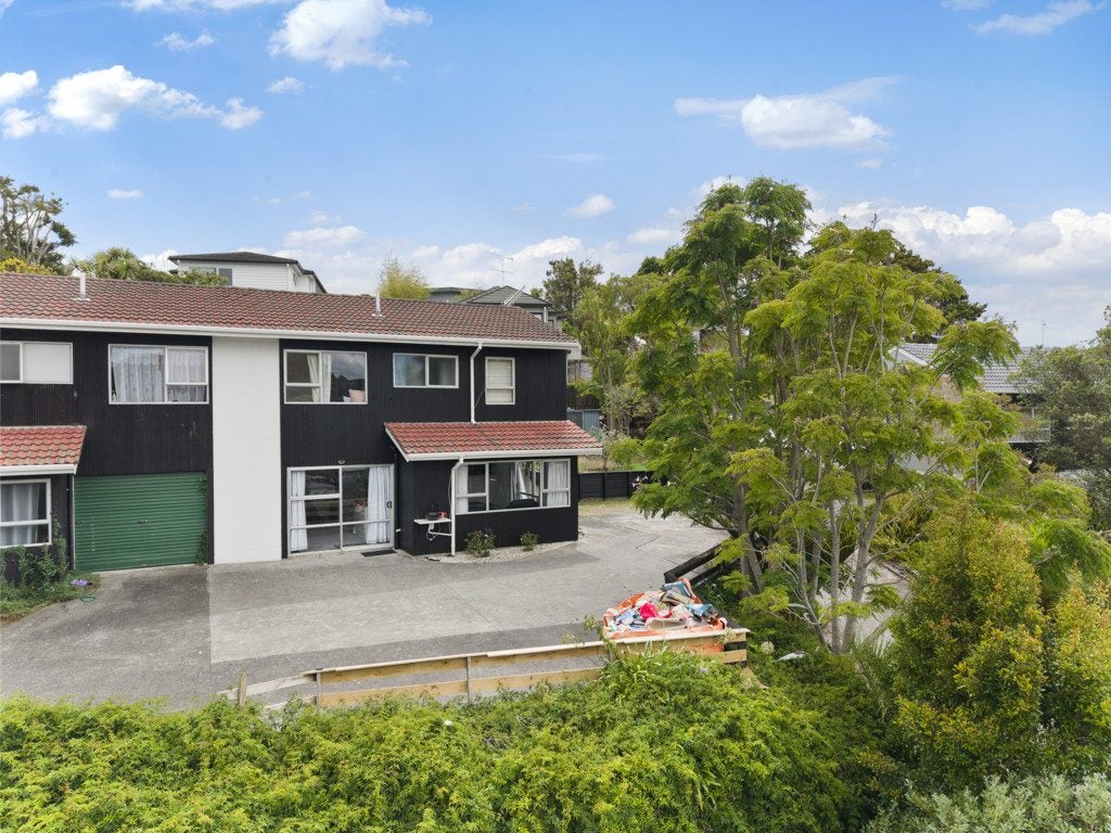 2/39C Coronation Road, Hillcrest, North Shore City, Auckland - Carousel 1
