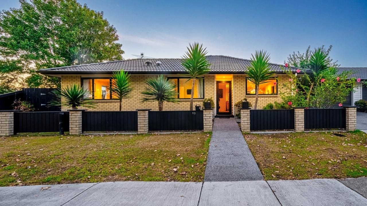 9B Mattson Road, Pakuranga, Auckland - Carousel 1