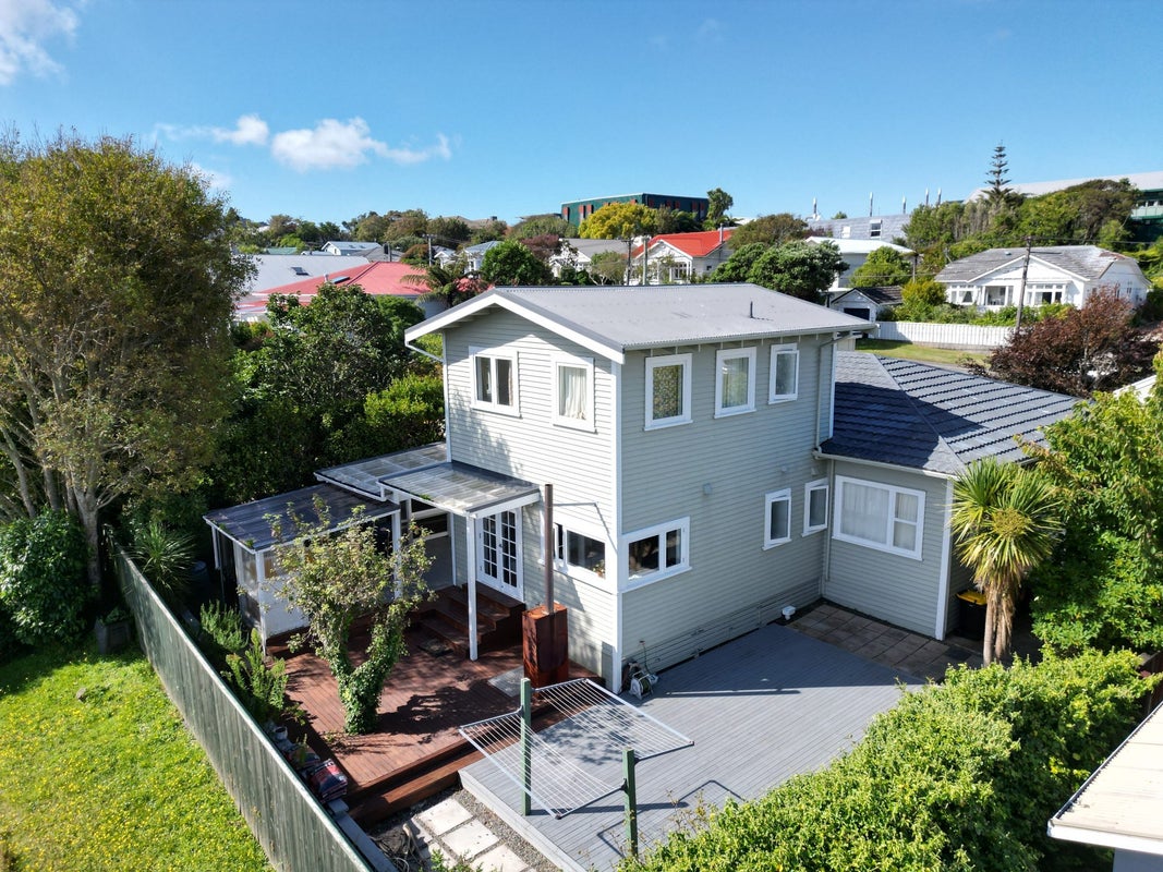 28 Cooper Street, Karori, Wellington - Carousel 2