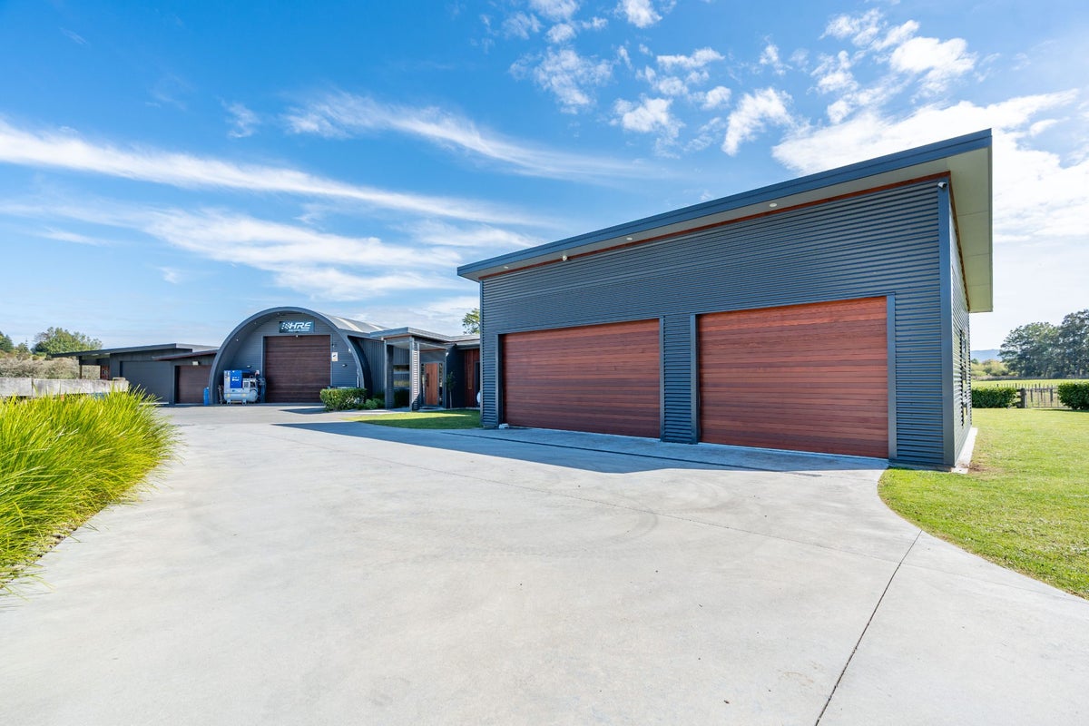 42 Saulbrey Road, Hamilton - Carousel 1