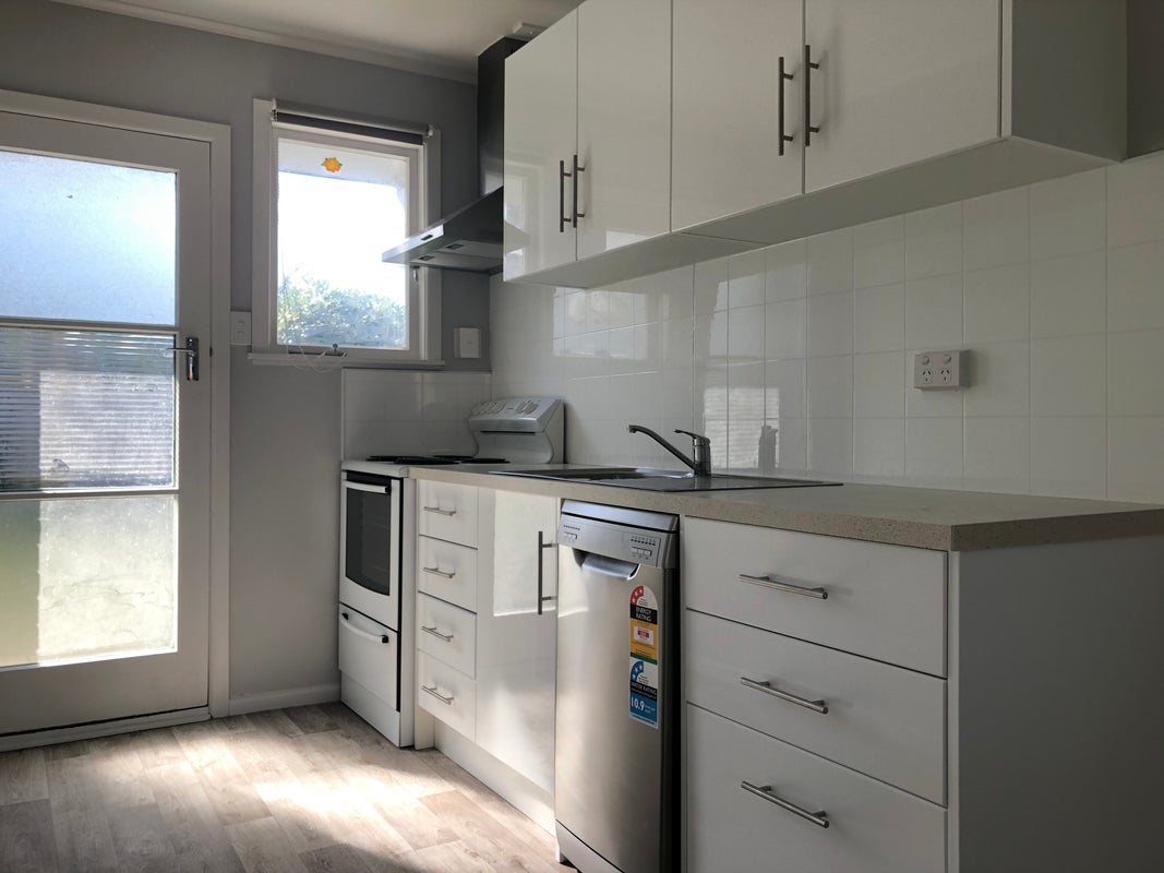 2/37 Aurora Terrace, Hillcrest, Hamilton - Carousel 1