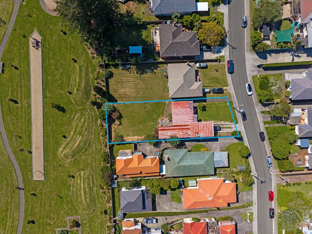 7 Lorraine Avenue, Mount Albert, Auckland - Carousel 2