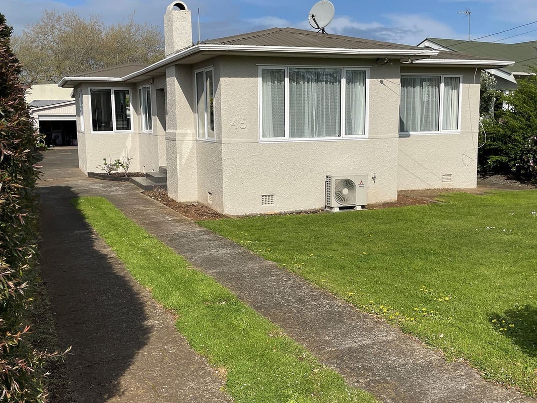 45 Selwyn Crescent, College Estate, Whanganui - Carousel 1