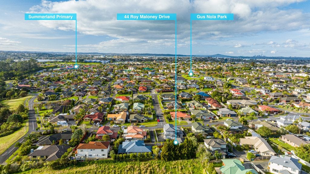 44 Roy Maloney Drive, Henderson, Auckland - Carousel 2