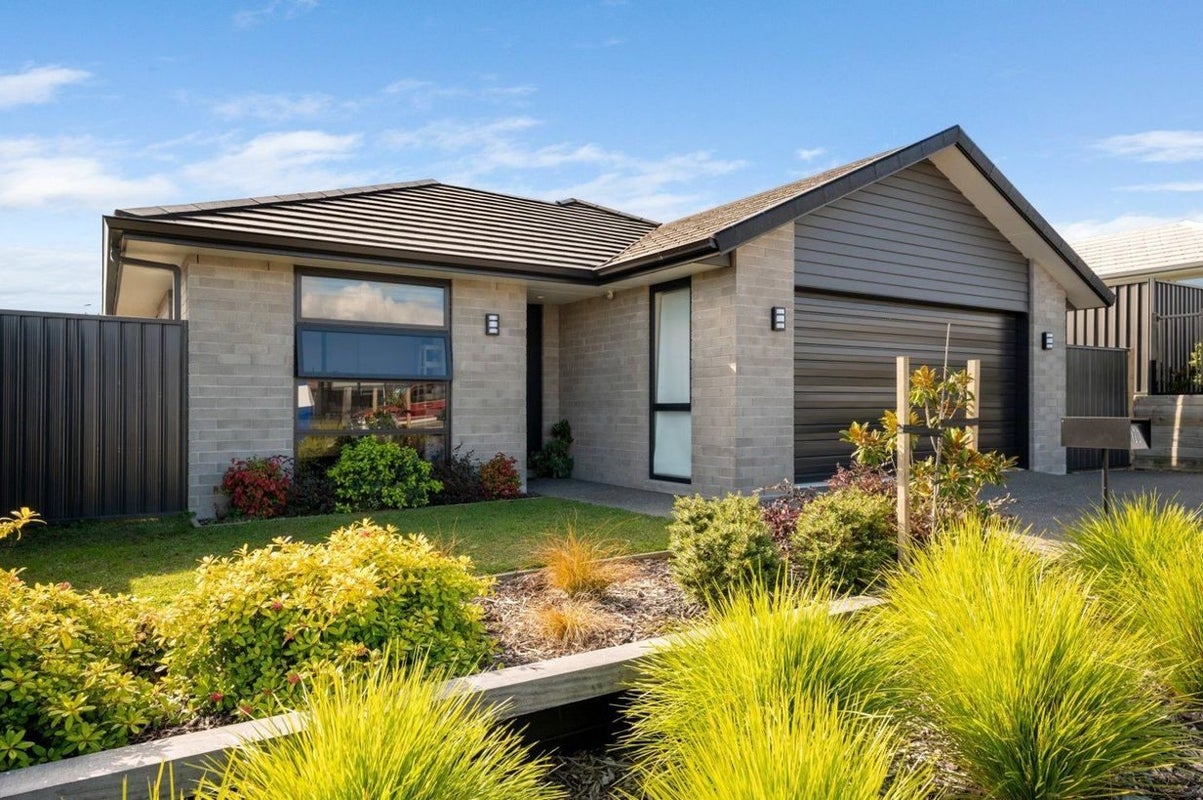120 Sentinel Avenue, Omokoroa, Omokoroa - Carousel 1