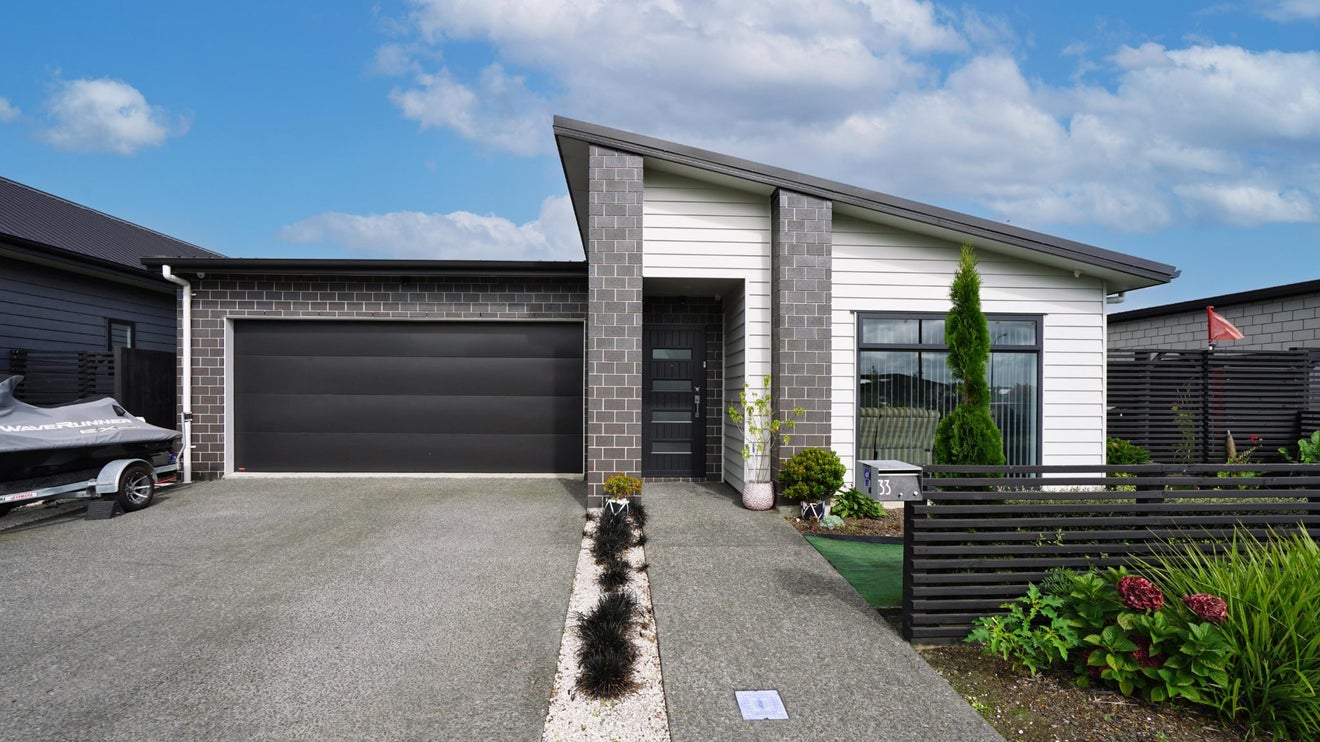 33 Medway Place, Chartwell, Hamilton - Carousel 1