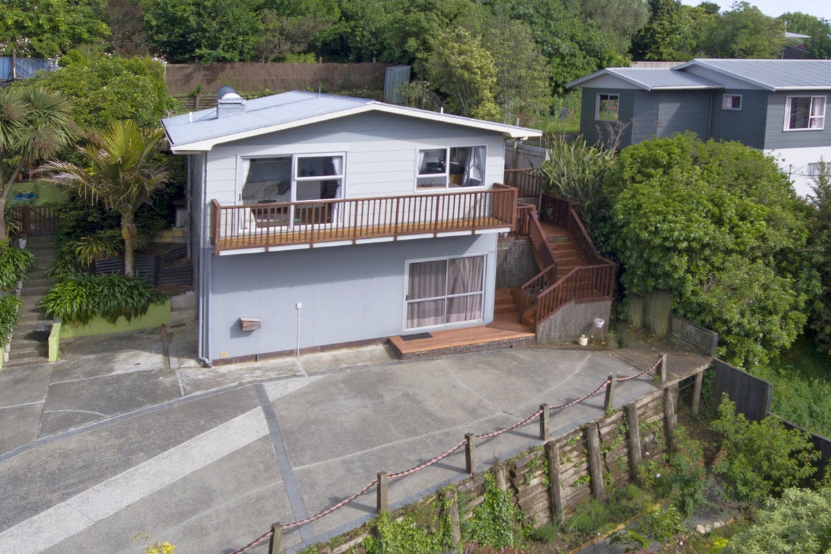 2/8 Jasper Way, Washington Valley, Nelson - Carousel 1