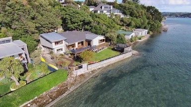 75 Seaview Road, Paremata, Porirua - Carousel 1