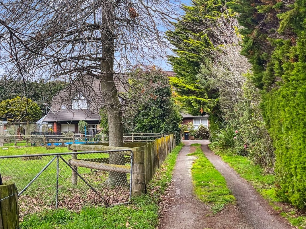 181 Old Road, TURITEA, PALMERSTON NORTH - Carousel 22