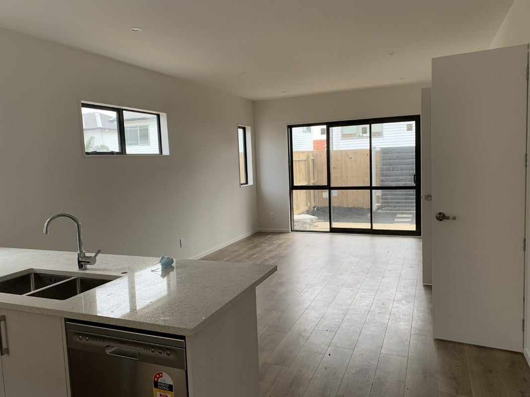 5/55 Bolton Street, Blockhouse Bay, Auckland - Carousel 1