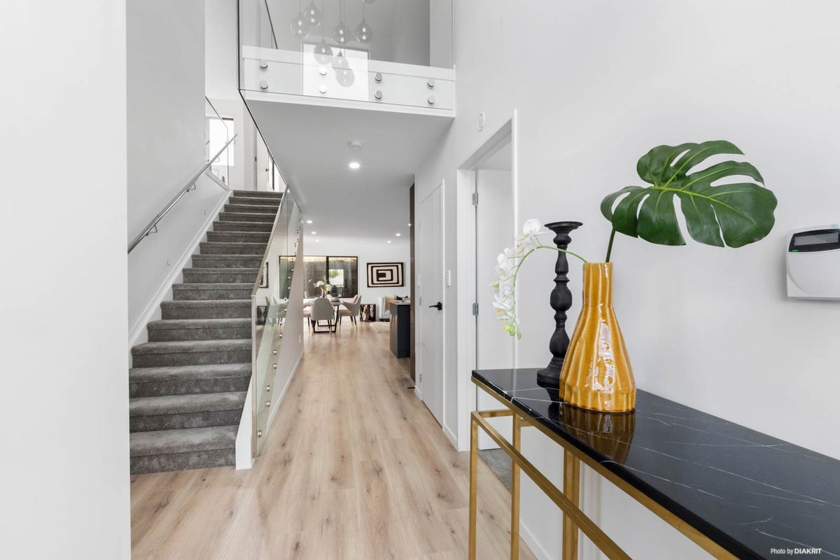 42B Kinross Street, Blockhouse Bay, Auckland - Carousel 2