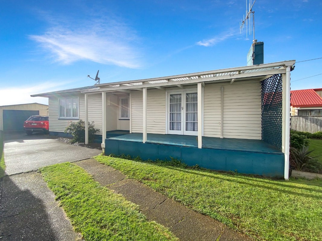 76 Surrey Road, Springvale, Whanganui - Carousel 2