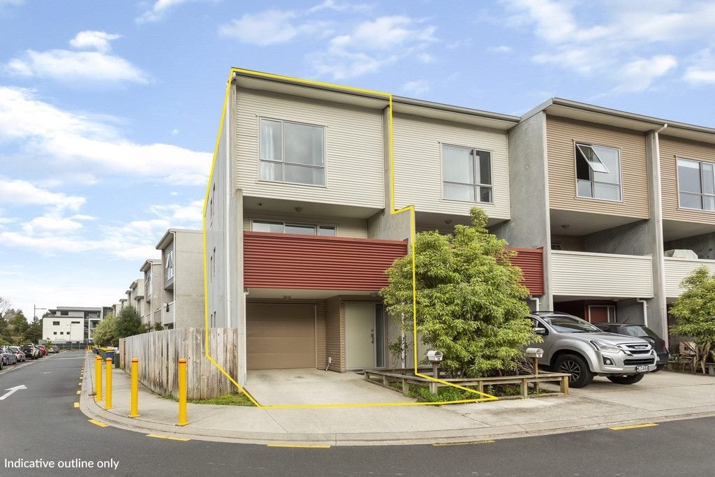 28/5 Perekia Street, Albany, Auckland - Carousel 1