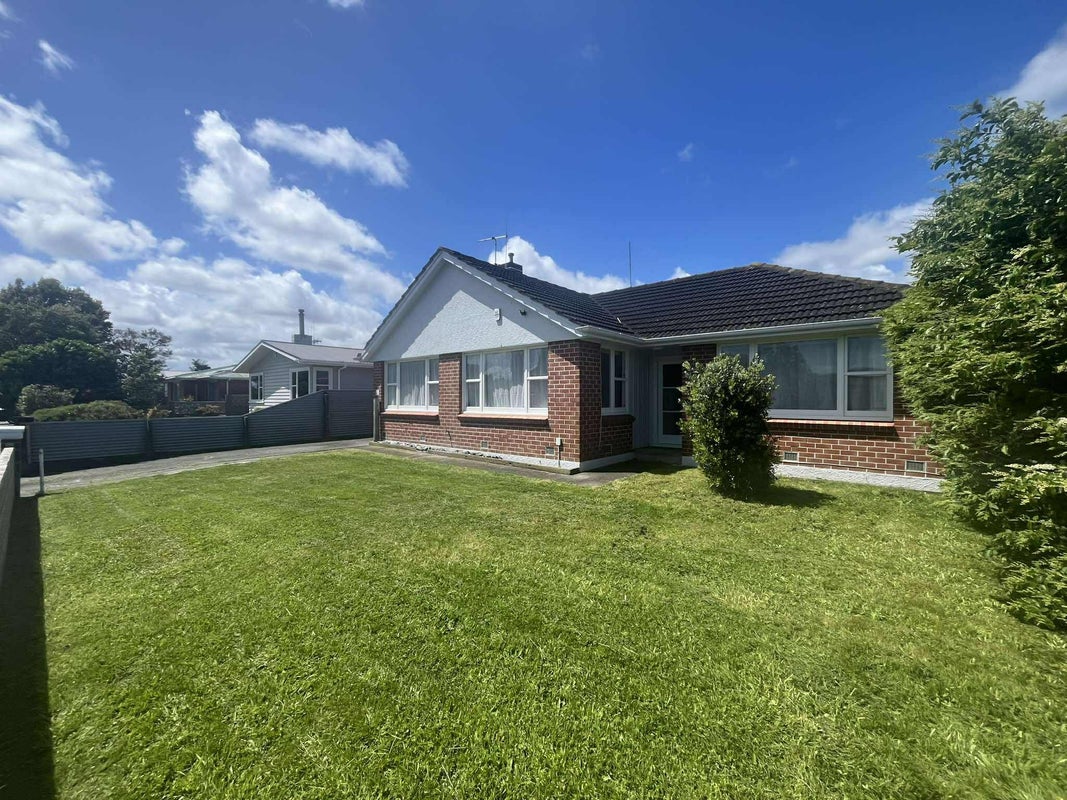 30 Pembroke Street, Highbury, Palmerston North - Carousel 2