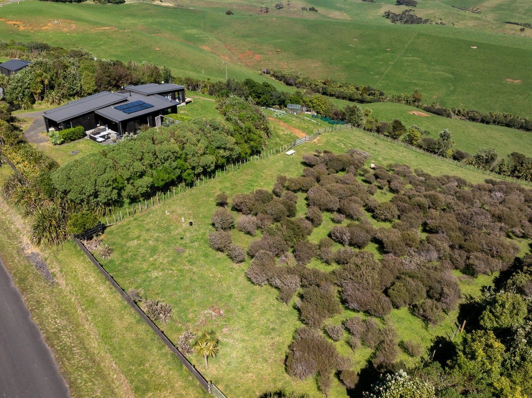 176 Maungatawhiri Road, Raglan, Raglan - Carousel 40