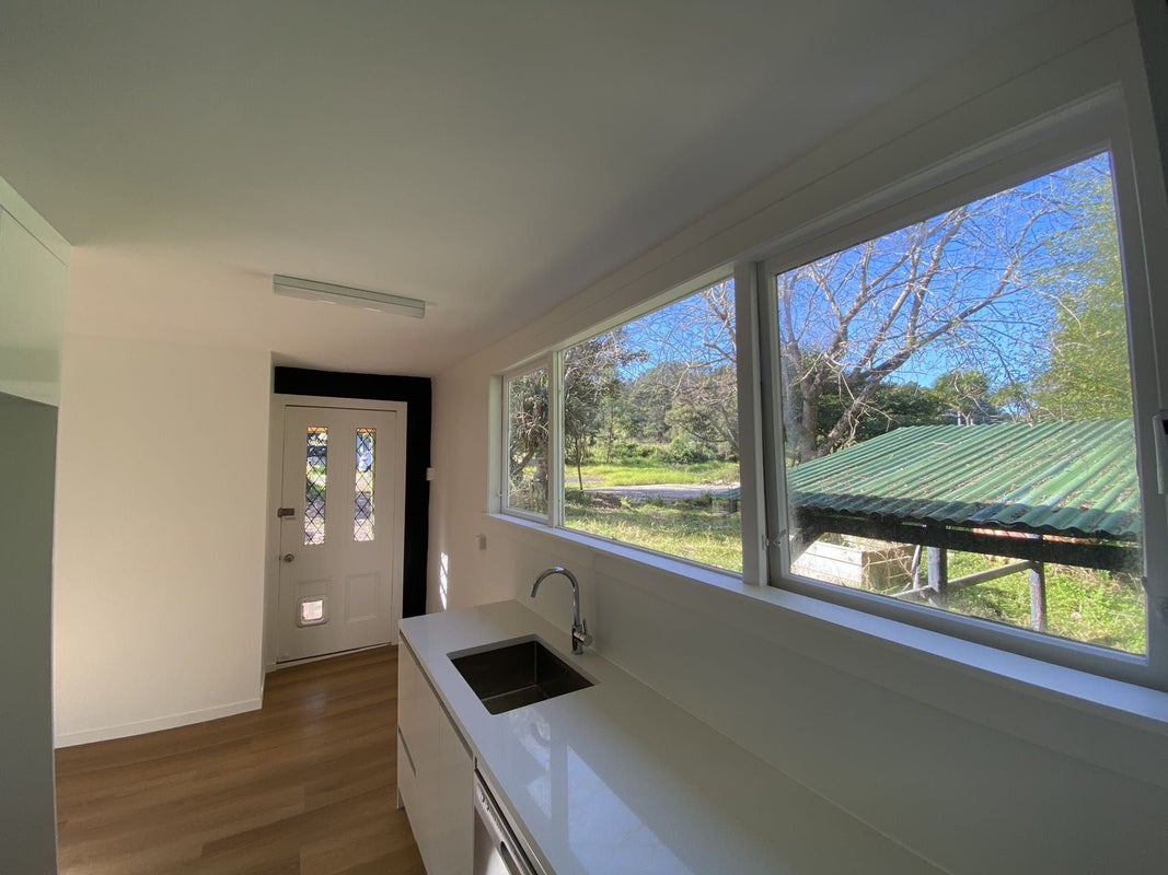 2A Sherrybrooke Place, Sunnyvale, Auckland - Carousel 2