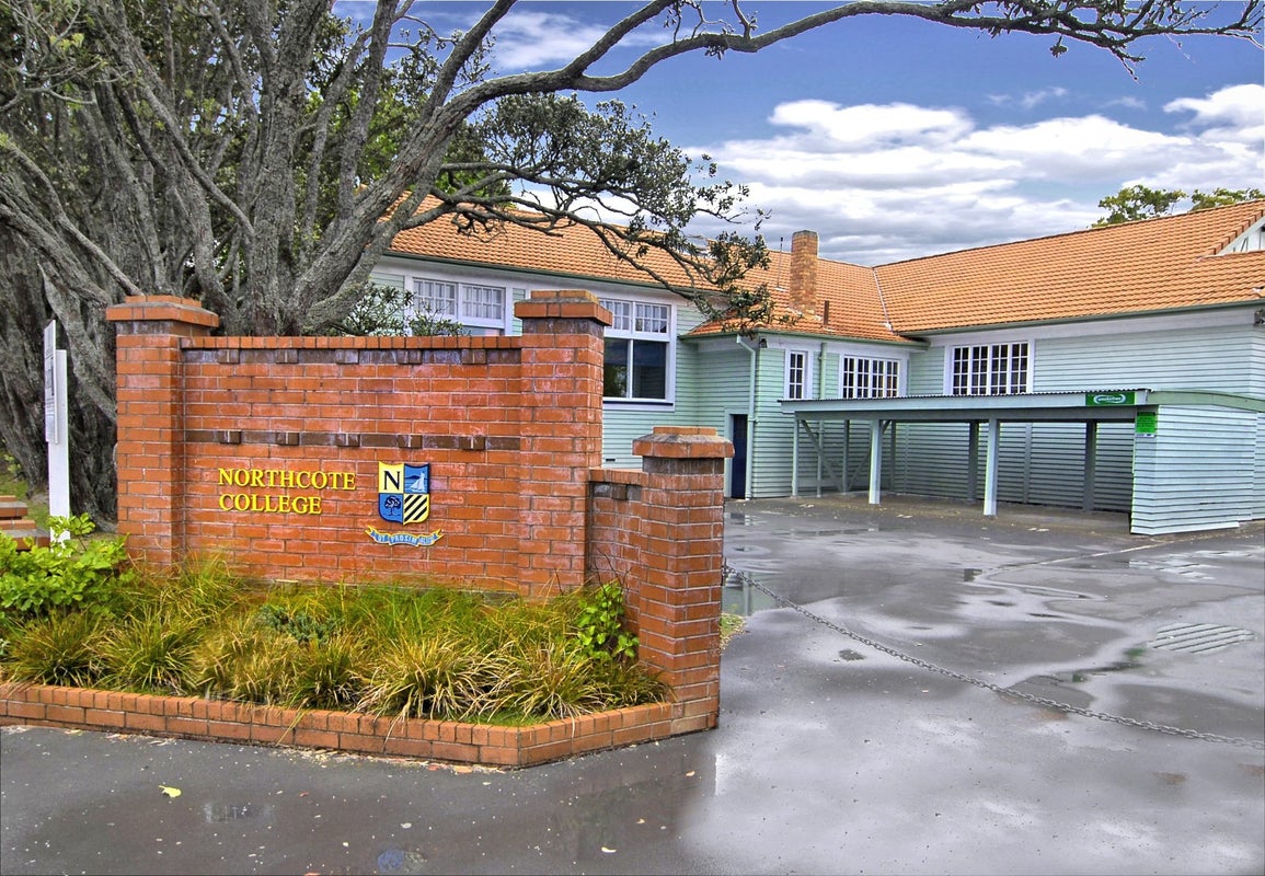 2/178 Onewa Road, Birkenhead, Auckland - Carousel 32