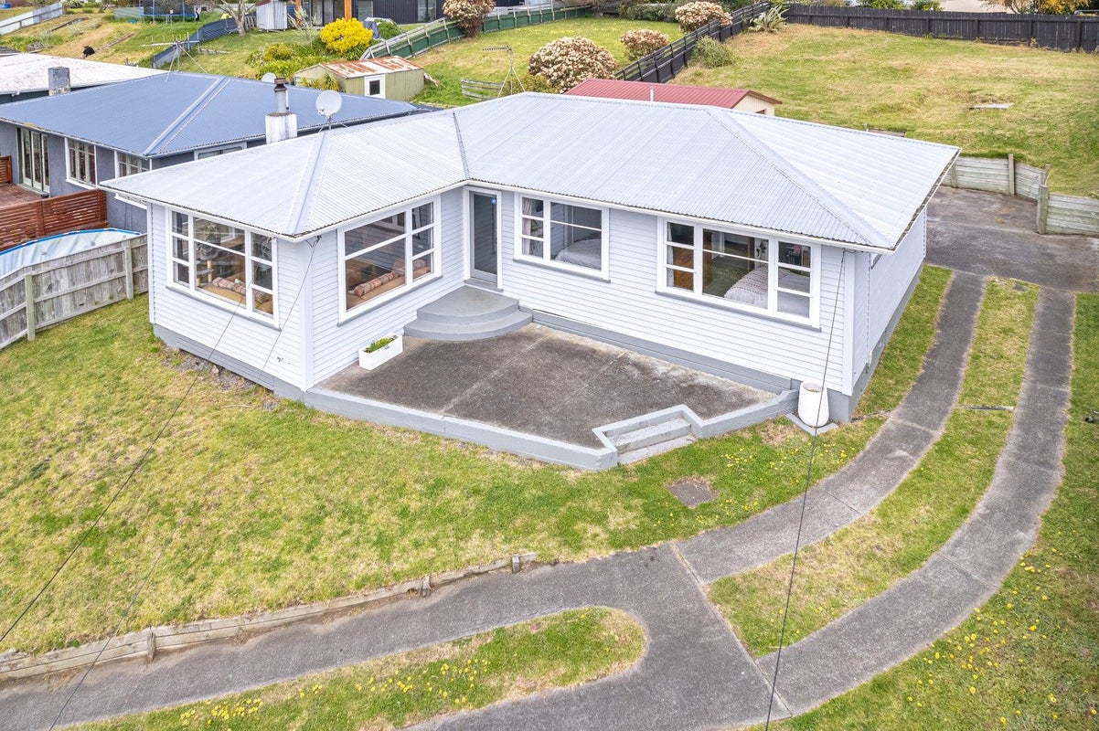 113 Purnell Street, College Estate, Whanganui - Carousel 1