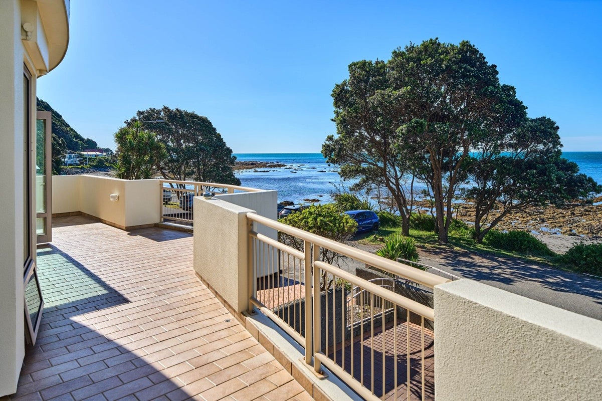 3 Ocean Parade, Pukerua Bay, Porirua - Carousel 2