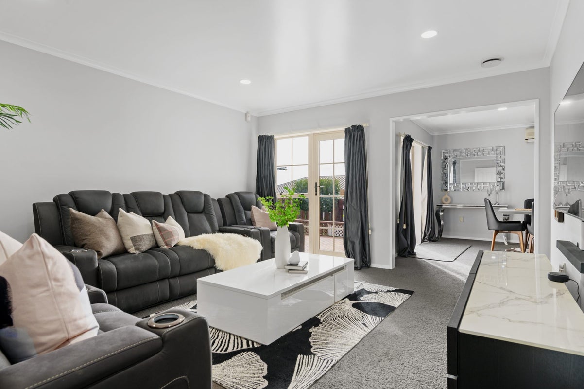 53 Bartholomew Drive, Nawton, Hamilton - Carousel 2