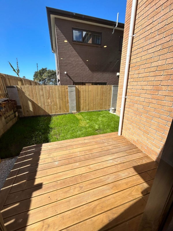 150B Tripoli Road, Point England, Auckland - Carousel 13