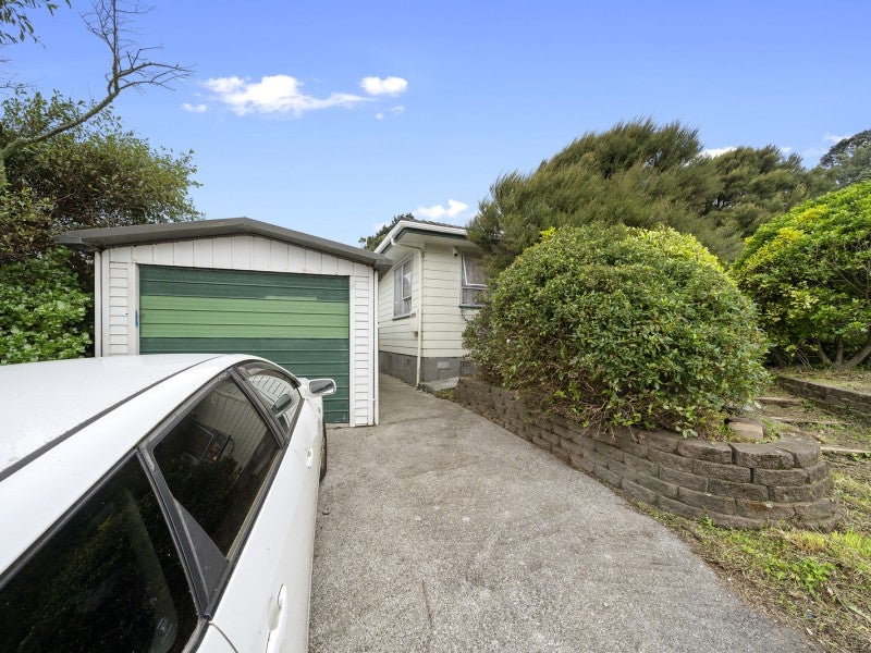 16 Buccaneer Place, Grenada Village, Wellington - Carousel 15