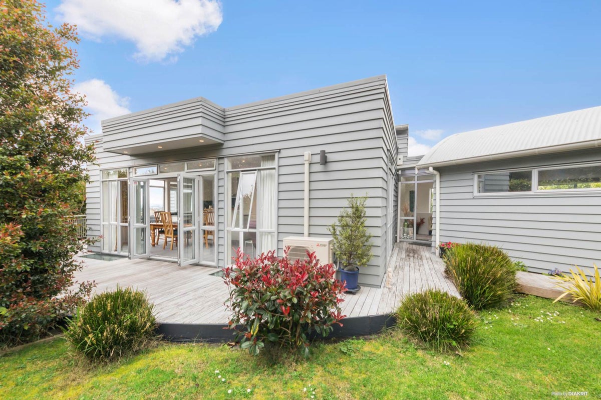 8 Graceview Way, West Harbour, Auckland - Carousel 2
