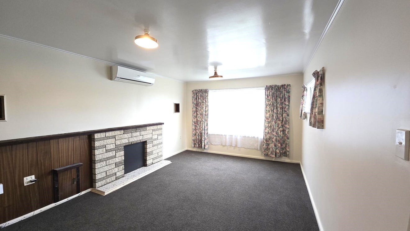 36 Clarence Cox Crescent, Pirimai, Napier - Carousel 2
