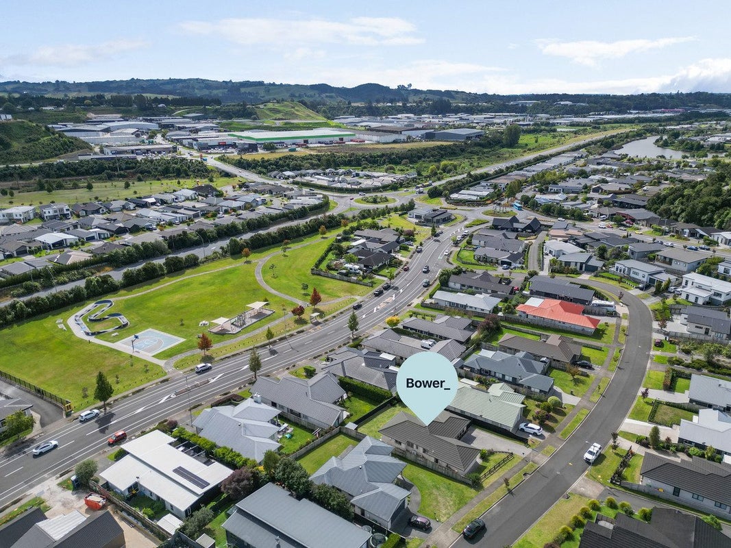 14 Rochfort Crescent, Pyes Pa, Tauranga - Carousel 24