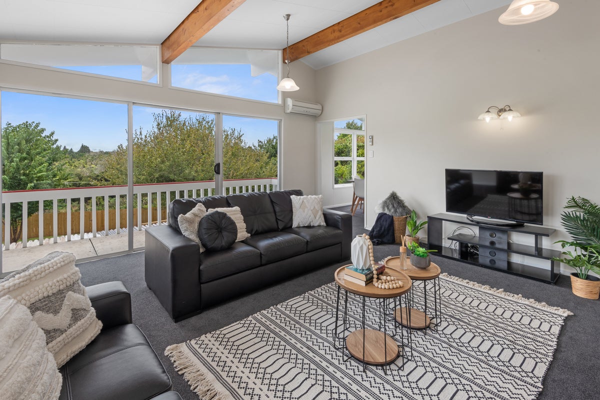 57 Fisher Terrace, Kamo, Whangarei - Carousel 2