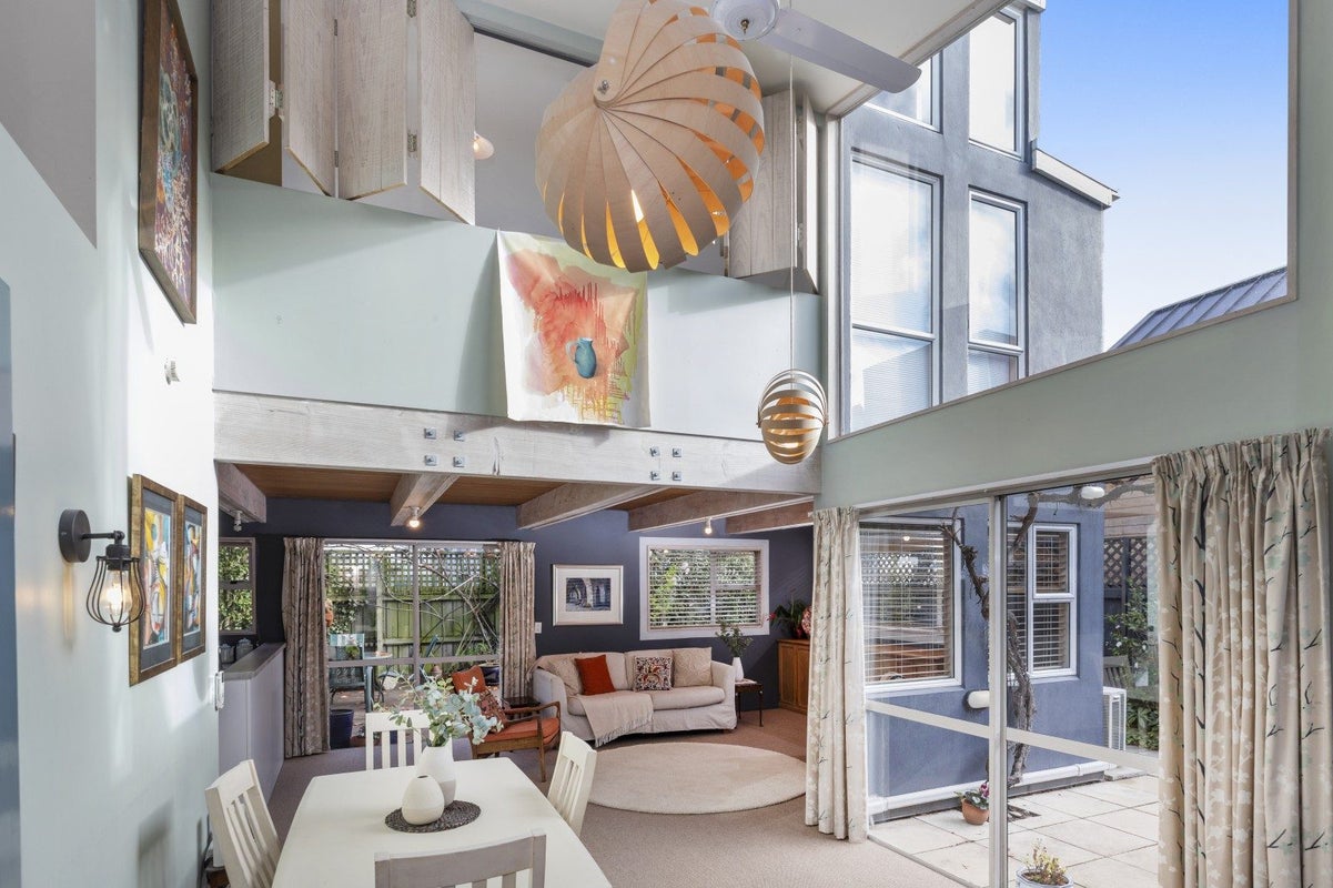 2/18 Darvel Street, Riccarton, Christchurch - Carousel 1