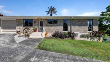 4A Sorrento Street, Onerahi, Whangarei - Carousel 1