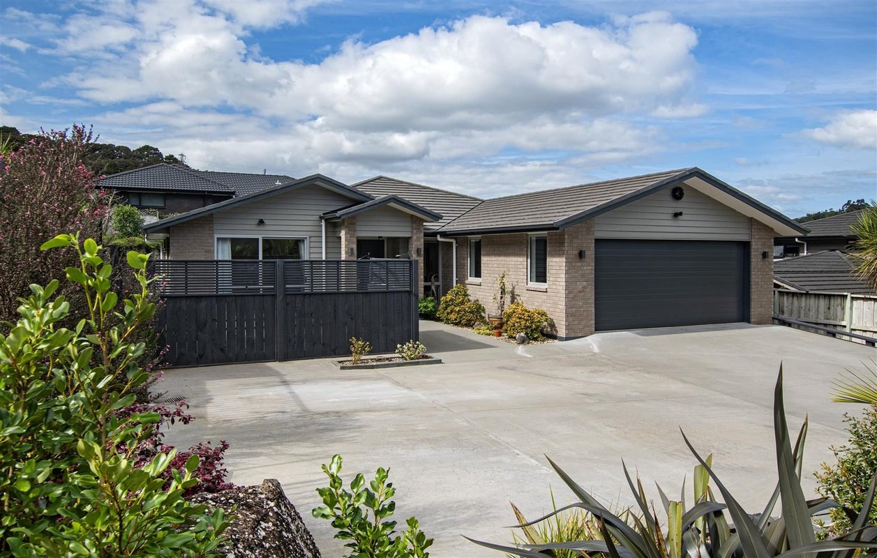 12 Tieke Place, Horahora, Whangarei - Carousel 1
