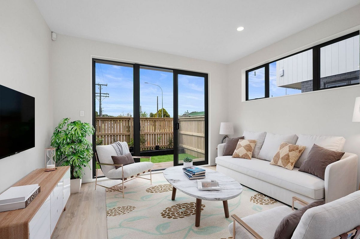 1/88 Gloria Avenue, Te Atatu Peninsula, Auckland - Carousel 2