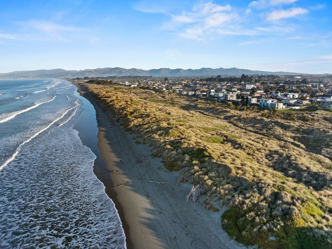 12 Sandalwood Place, Waimairi Beach, Christchurch - Carousel 2